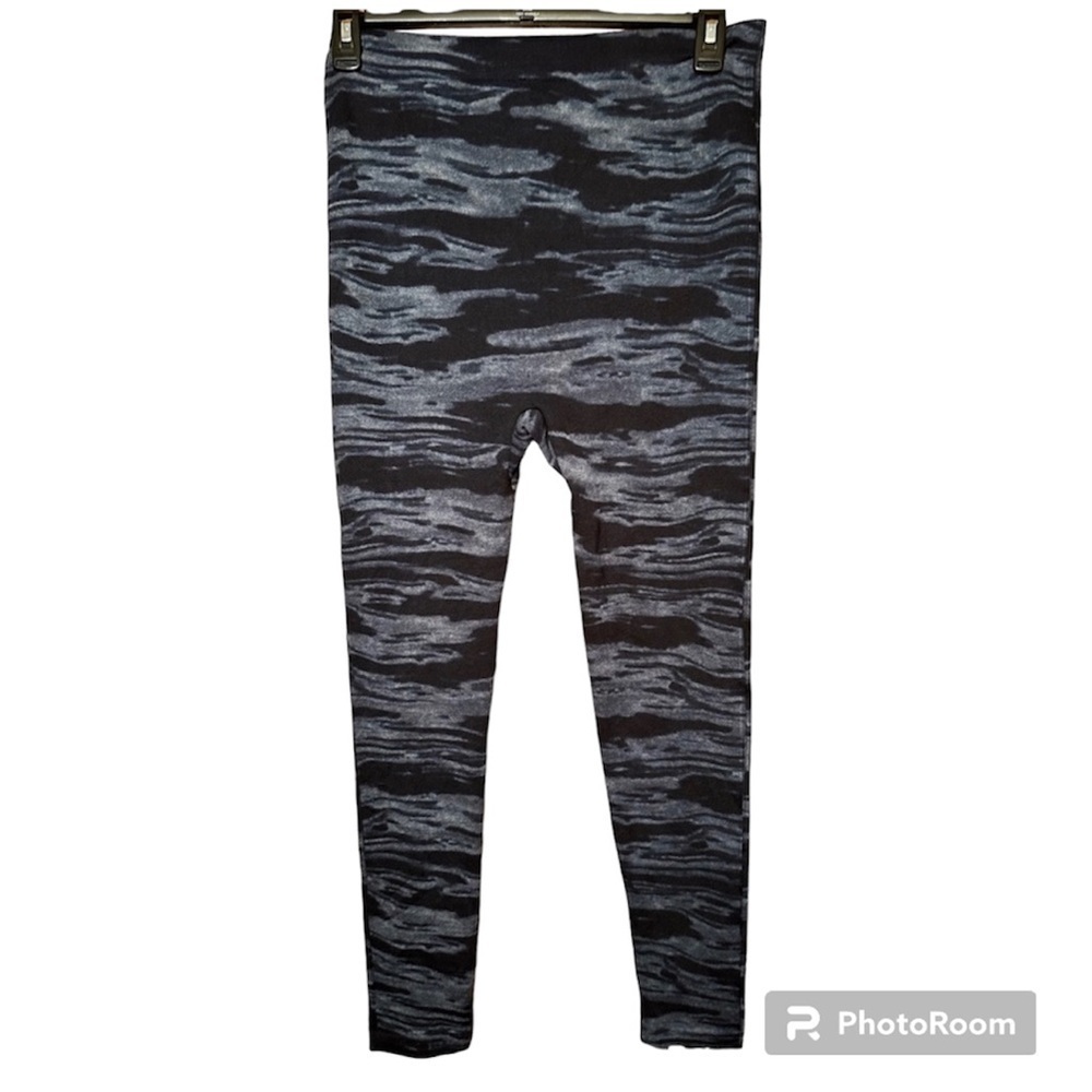 NWT Lane Bryant black and gray leggings size E/F